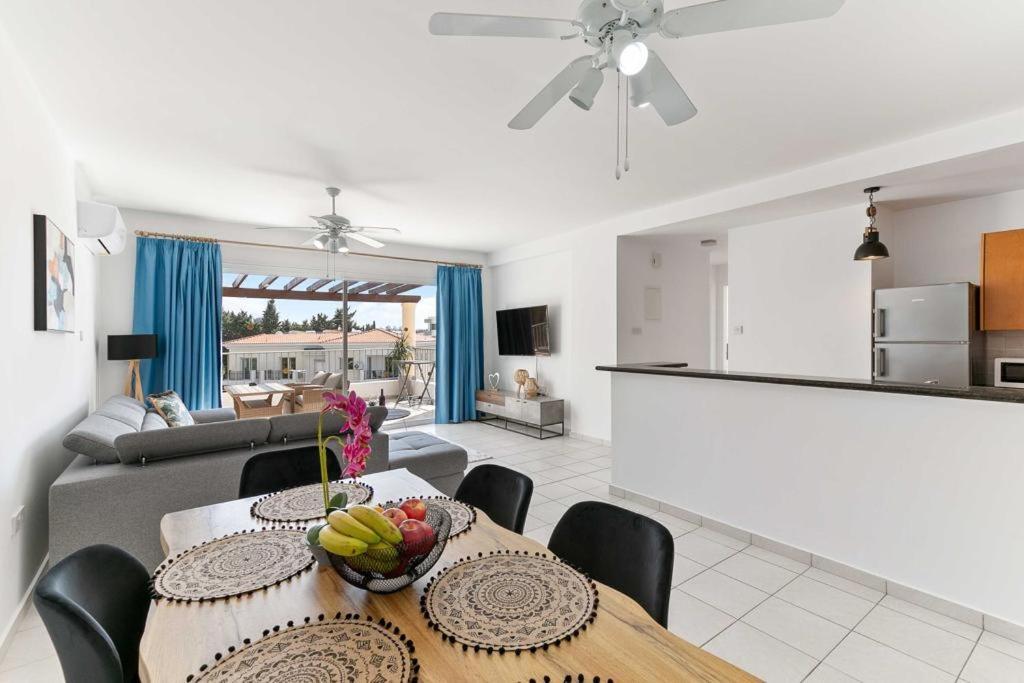 Apartamento Penthouse Carina Paphos Exterior foto